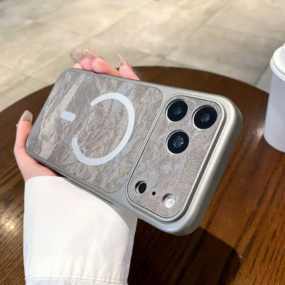 NUDO™ Horizon Bar Case - Premium Alcantara MagSafe Case