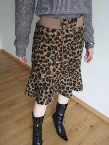 WATERBEAR™-LEOPARD PRINT KNIT MIDI RUFFLE HEM SKIRT