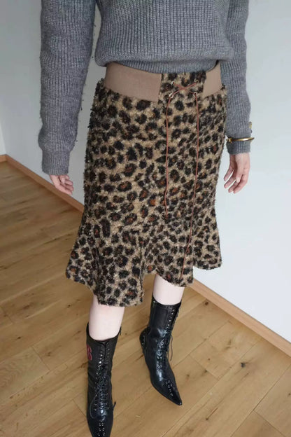 WATERBEAR™-LEOPARD PRINT KNIT MIDI RUFFLE HEM SKIRT